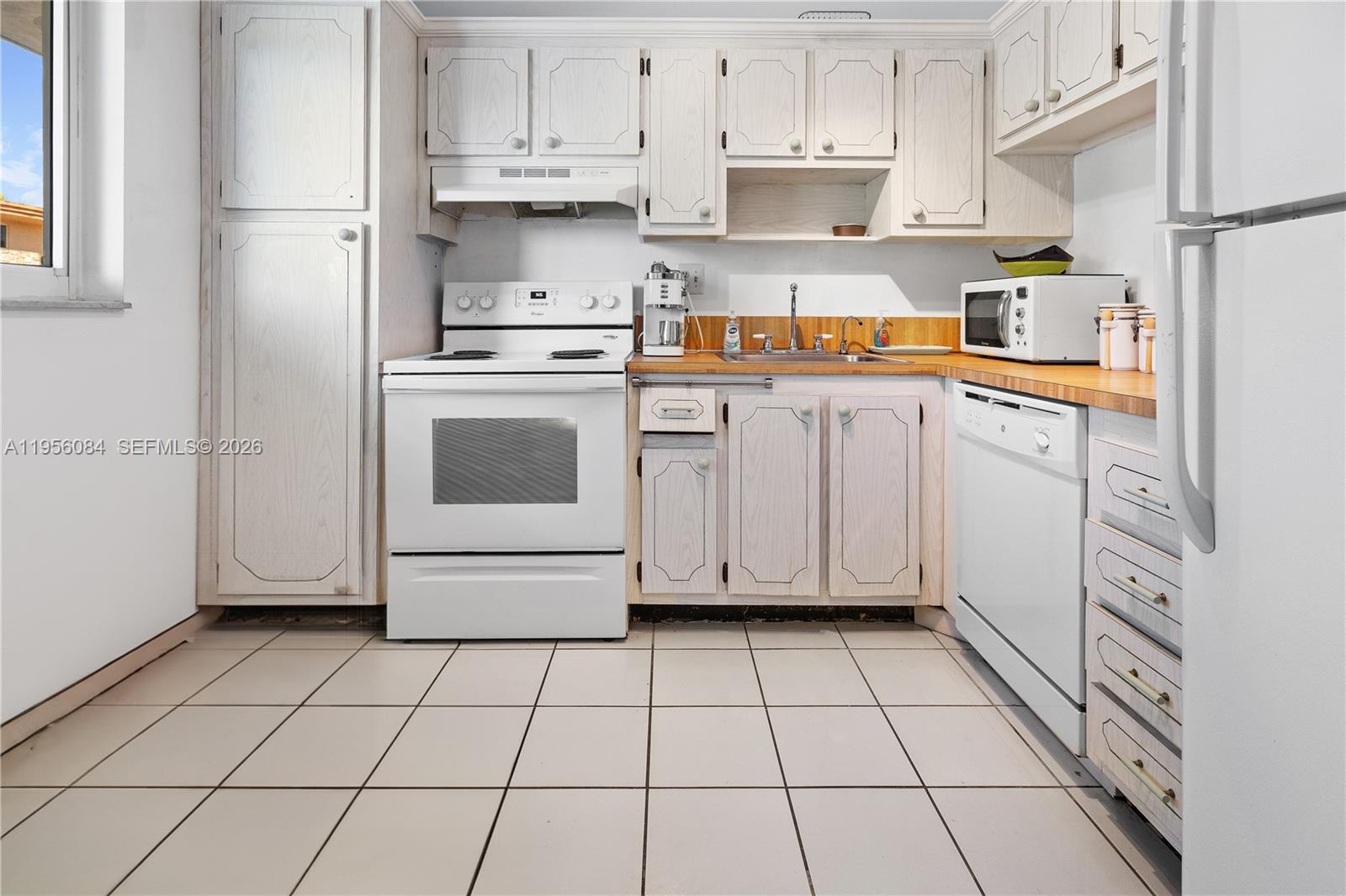 5935 Del Lago Circle, Unit 209 Sunrise, FL 33313 - Photo 13 of 20