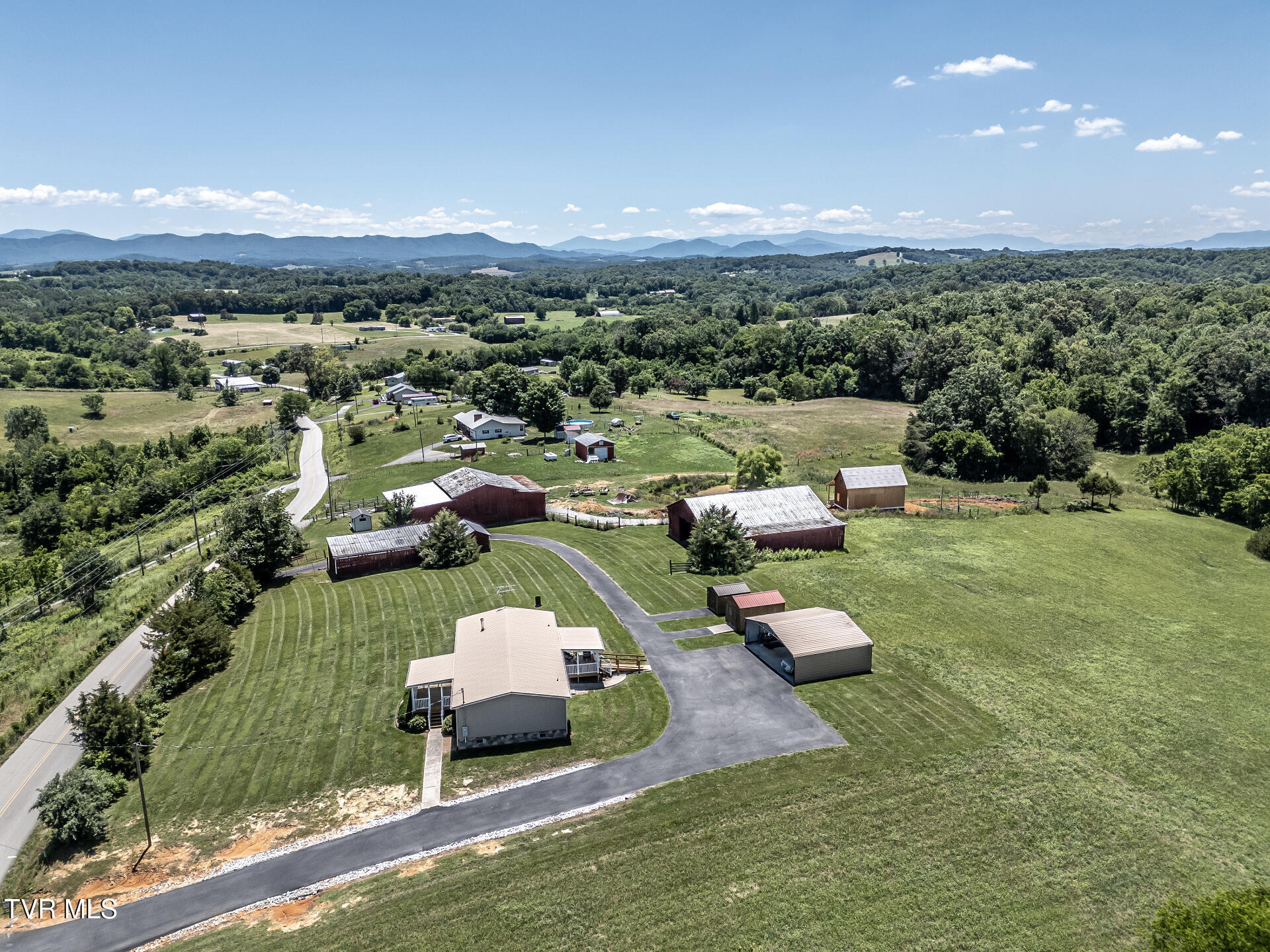 2365 Bright Hope Road Greeneville, TN 37743 - Photo 6 of 93 2365BrightHopeG_076