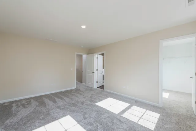 $3,250 | 804 Neubauer Circle, Lindenhurst, IL 60046