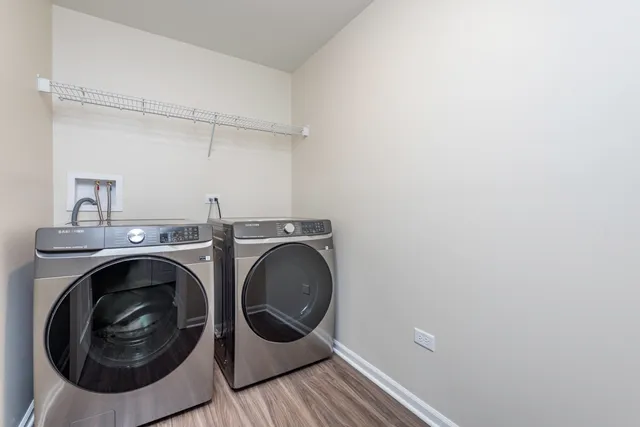 $3,250 | 804 Neubauer Circle, Lindenhurst, IL 60046