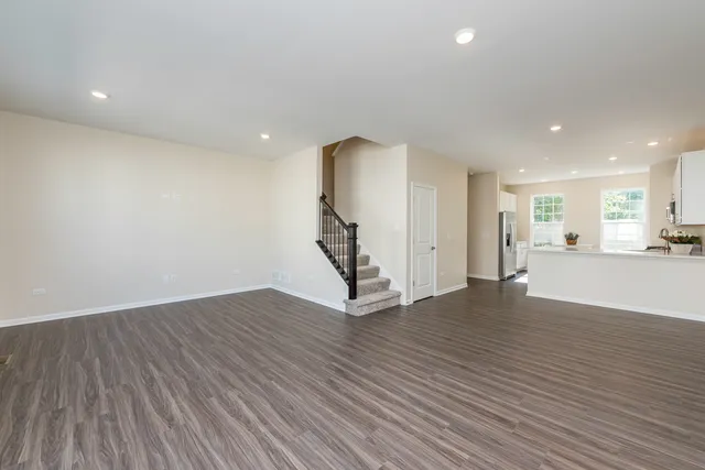 $3,250 | 804 Neubauer Circle, Lindenhurst, IL 60046