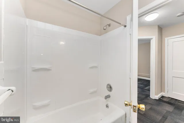 $1,255 | 5346 Chew Avenue, Unit 3A, Philadelphia, PA 19138