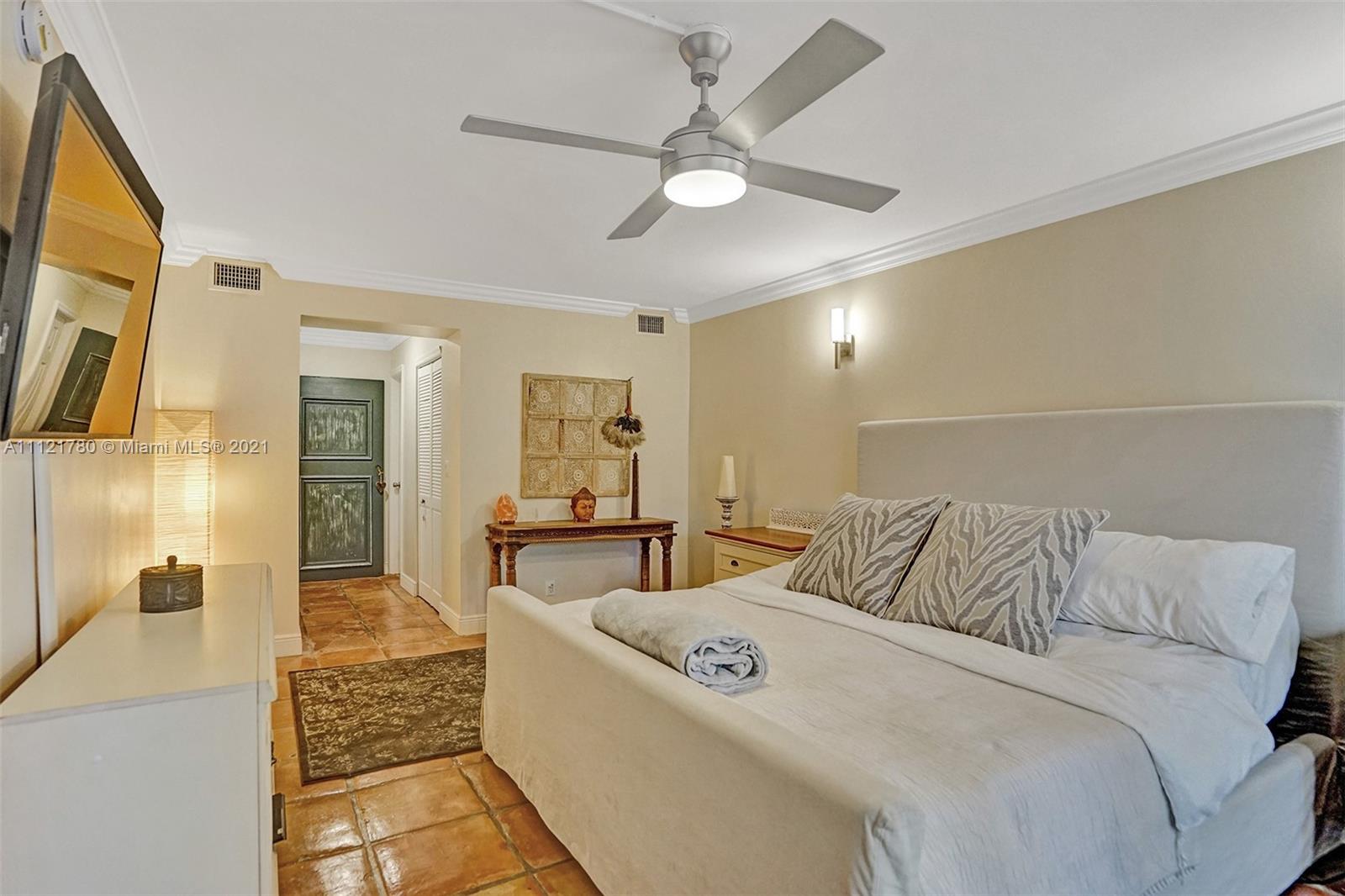 6482 Contempo Lane Boca Raton, FL 33433 - Photo 7 of 46 Gallery Image 7
