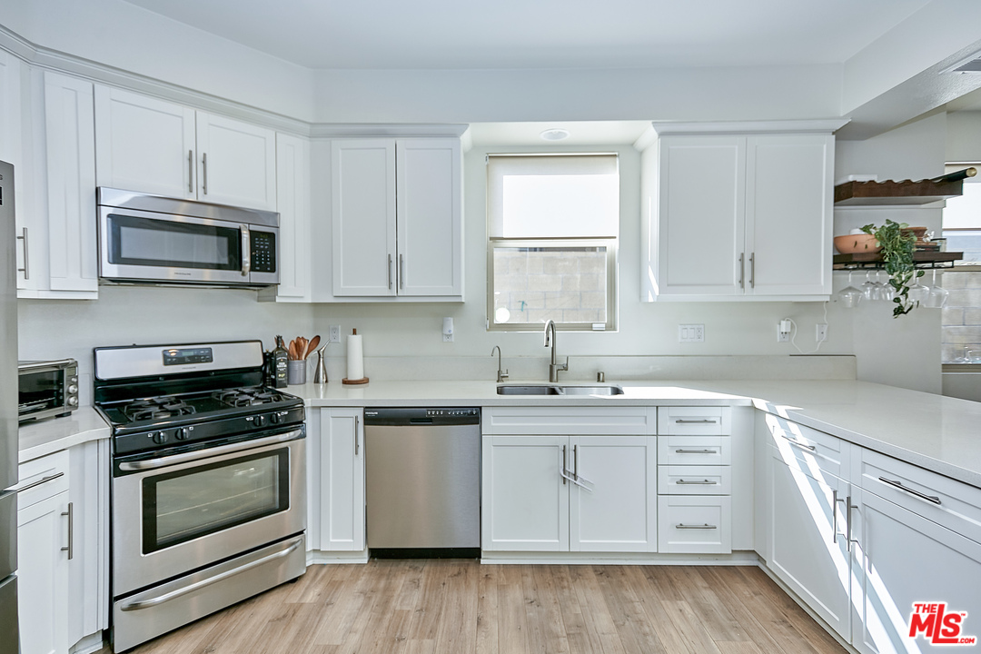 703 Colorado Circle Carson, CA 90745 - Photo 13 of 38