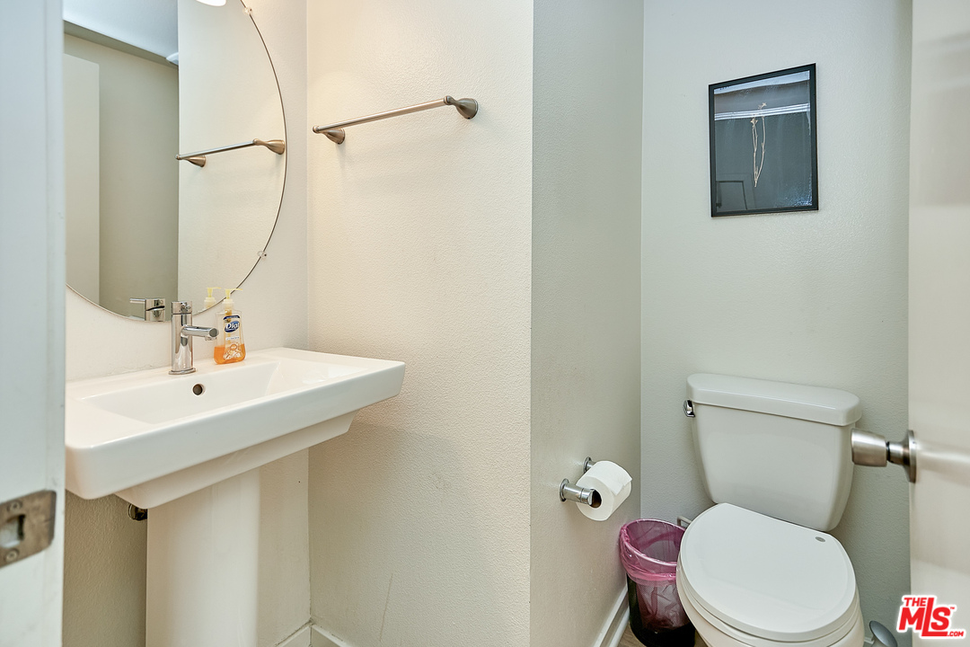 703 Colorado Circle Carson, CA 90745 - Photo 15 of 38