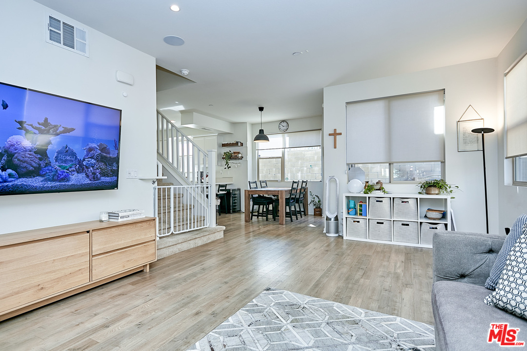 703 Colorado Circle Carson, CA 90745 - Photo 3 of 38