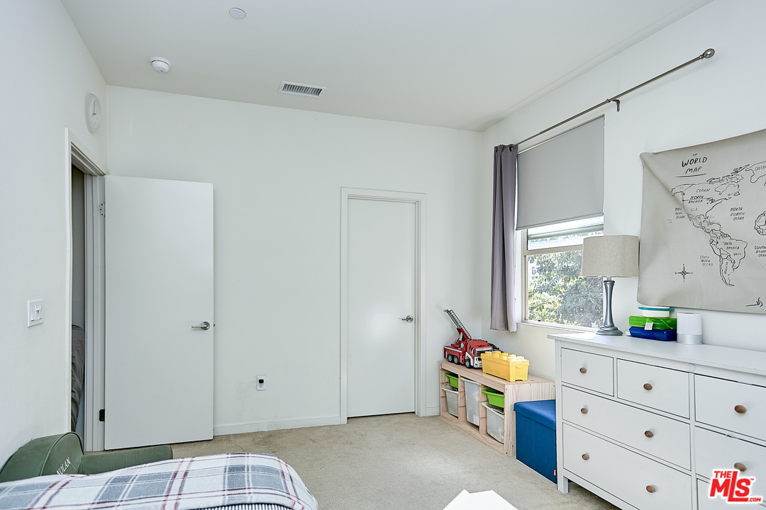 703 Colorado Circle Carson, CA 90745 - Photo 25 of 38