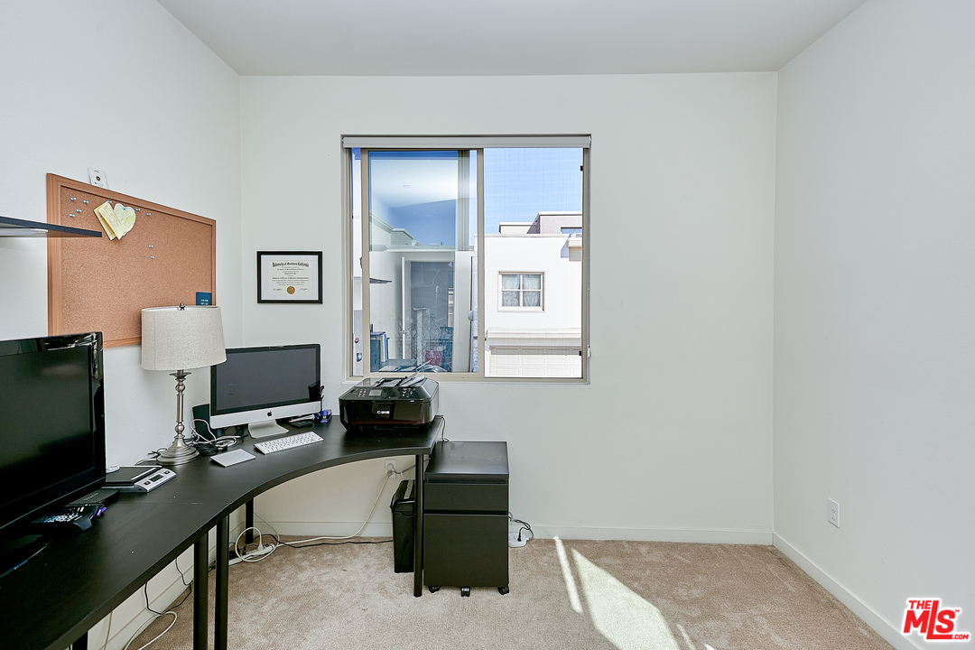 703 Colorado Circle Carson, CA 90745 - Photo 29 of 38