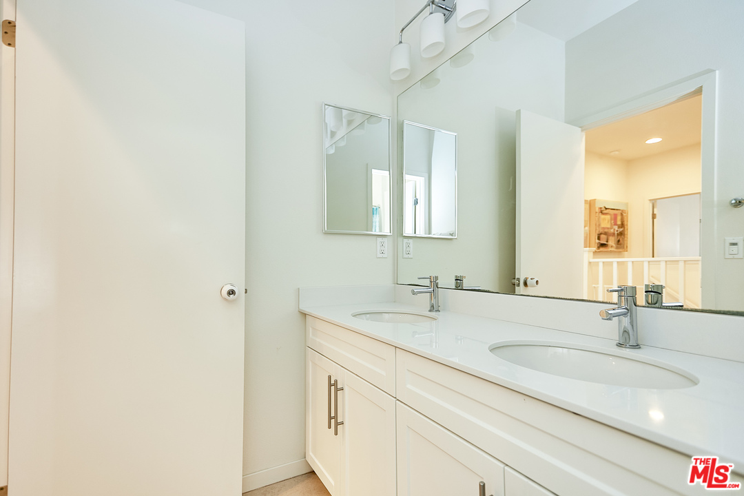 703 Colorado Circle Carson, CA 90745 - Photo 31 of 38