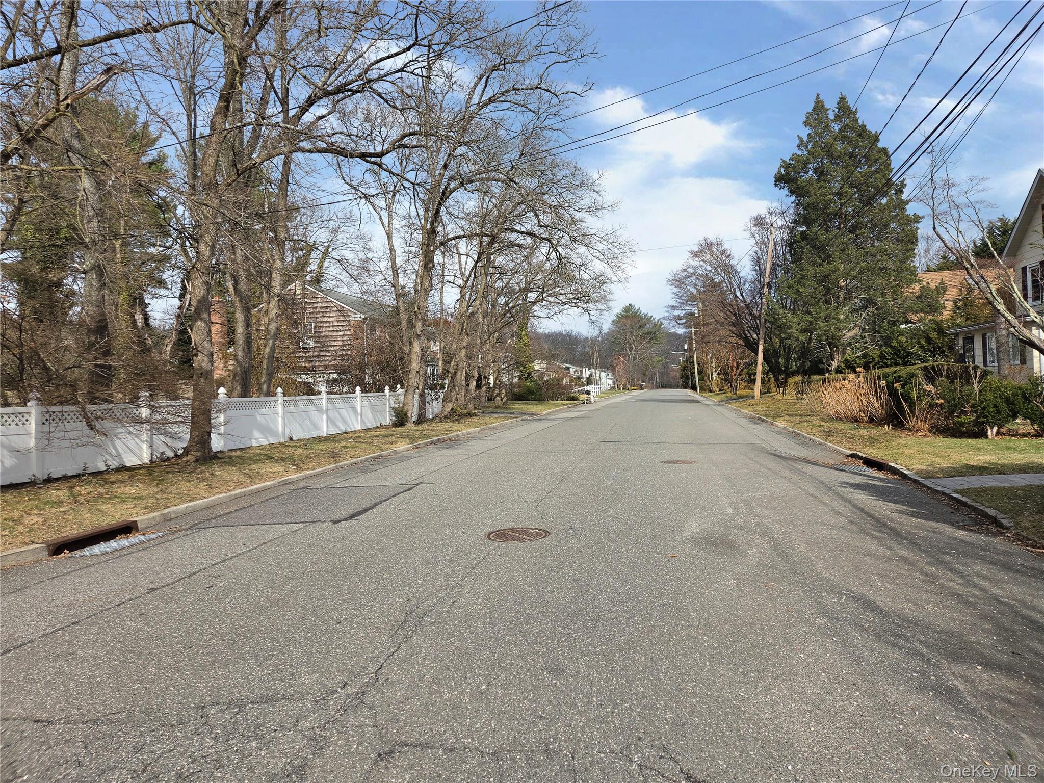 54 Cocks Lane Locust Valley, NY 11560 - Photo 5 of 6