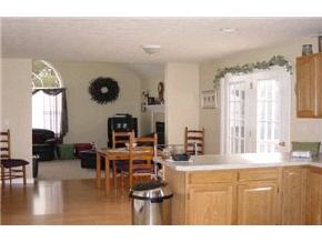 890 Goffstown Road Manchester, NH 03102 - Photo 4 of 9