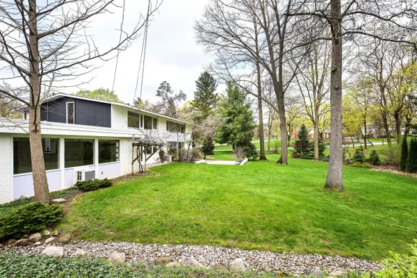 $1,390,000 | 1821 Sheridan Drive, Ann Arbor, MI 48104