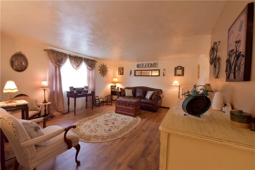 401 Malone Ridge Road Washington, PA 15301 - Photo 5 of 23 Living room 16x14 Opens into Dining room