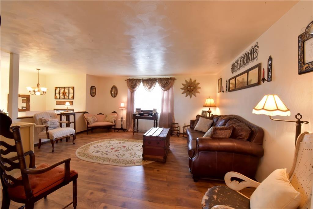 401 Malone Ridge Road Washington, PA 15301 - Photo 6 of 23 Come on in!! This Living is nice and Big 16x14