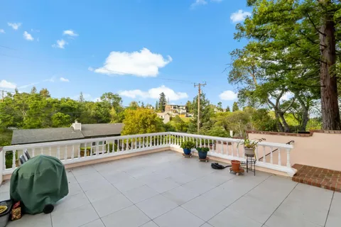 $2,890,000 | 616 Lakeview Way, Redwood City, CA 94062