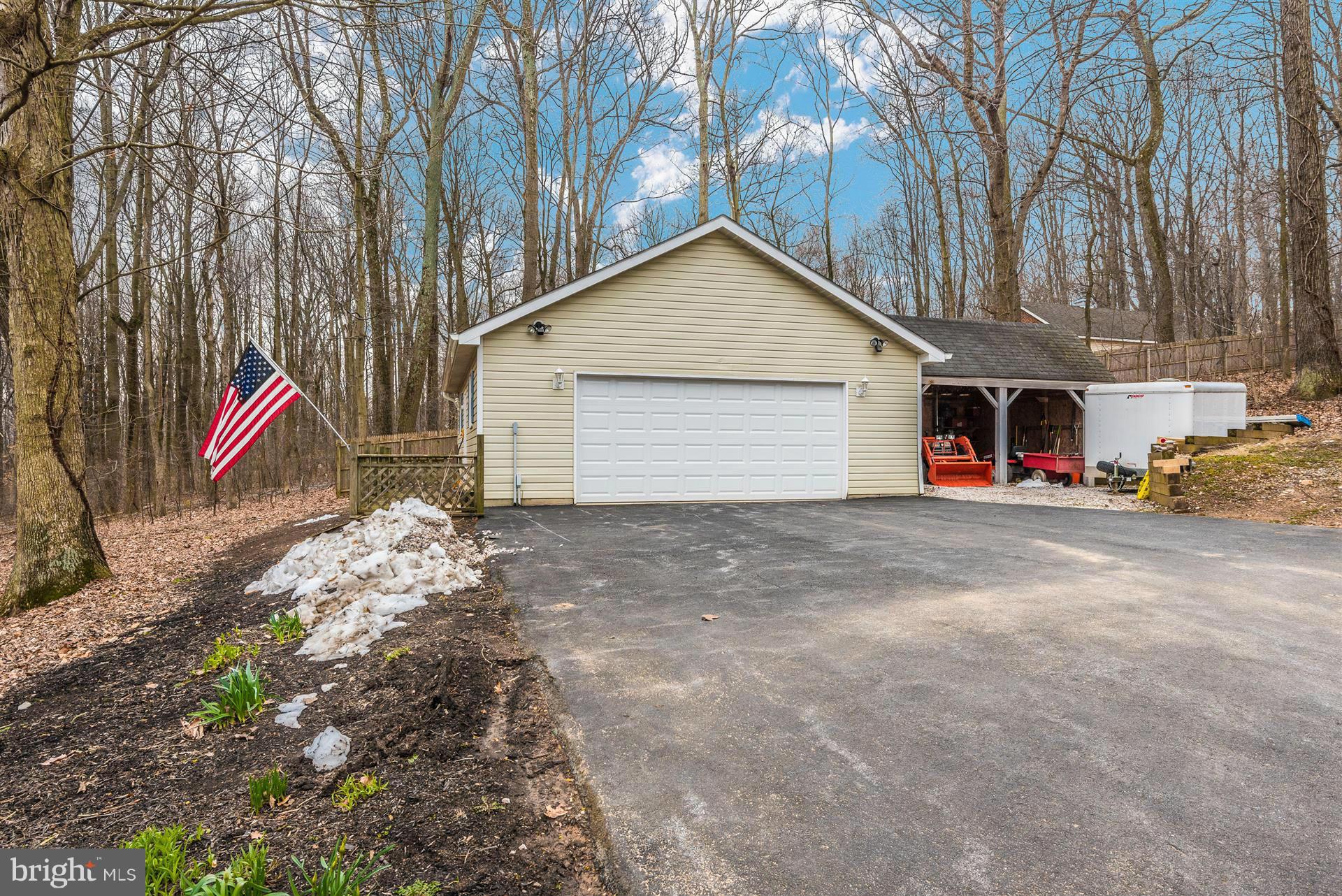 4230 Basford Road Frederick, MD 21703 - Photo 6 of 30 a view of garage and yard