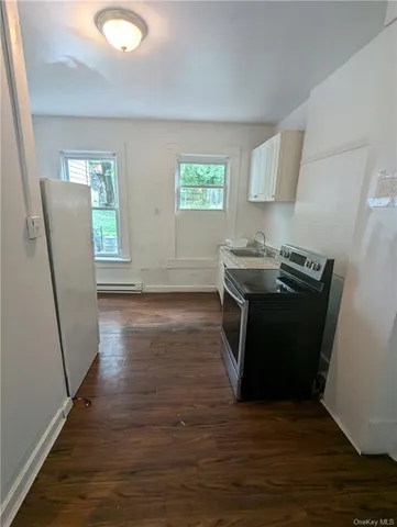 $1,700 | 175 South William Street, Newburgh, NY 12550