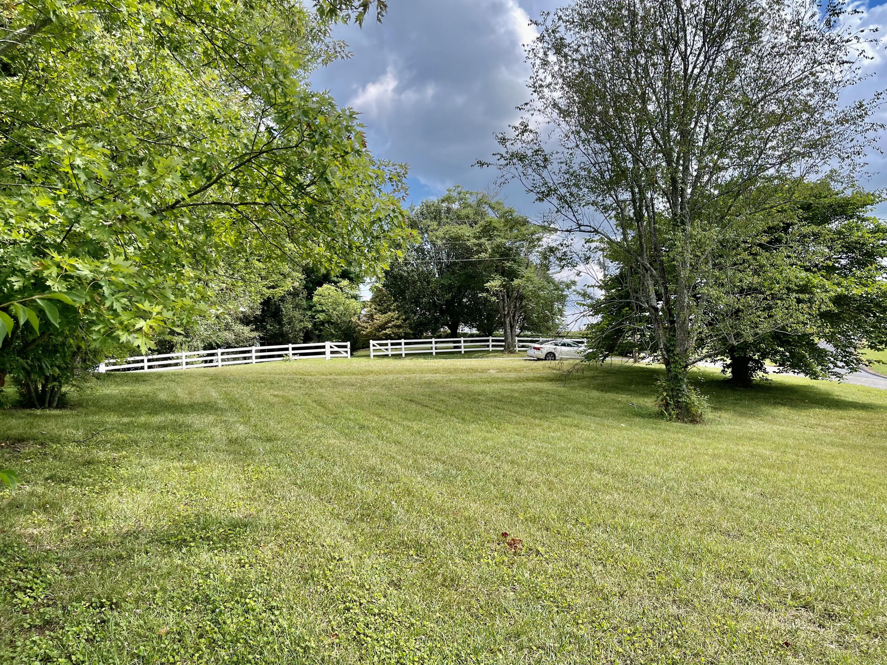 1 Vine Road Morristown, TN 37813 - Photo 10 of 20 IMG_E4943