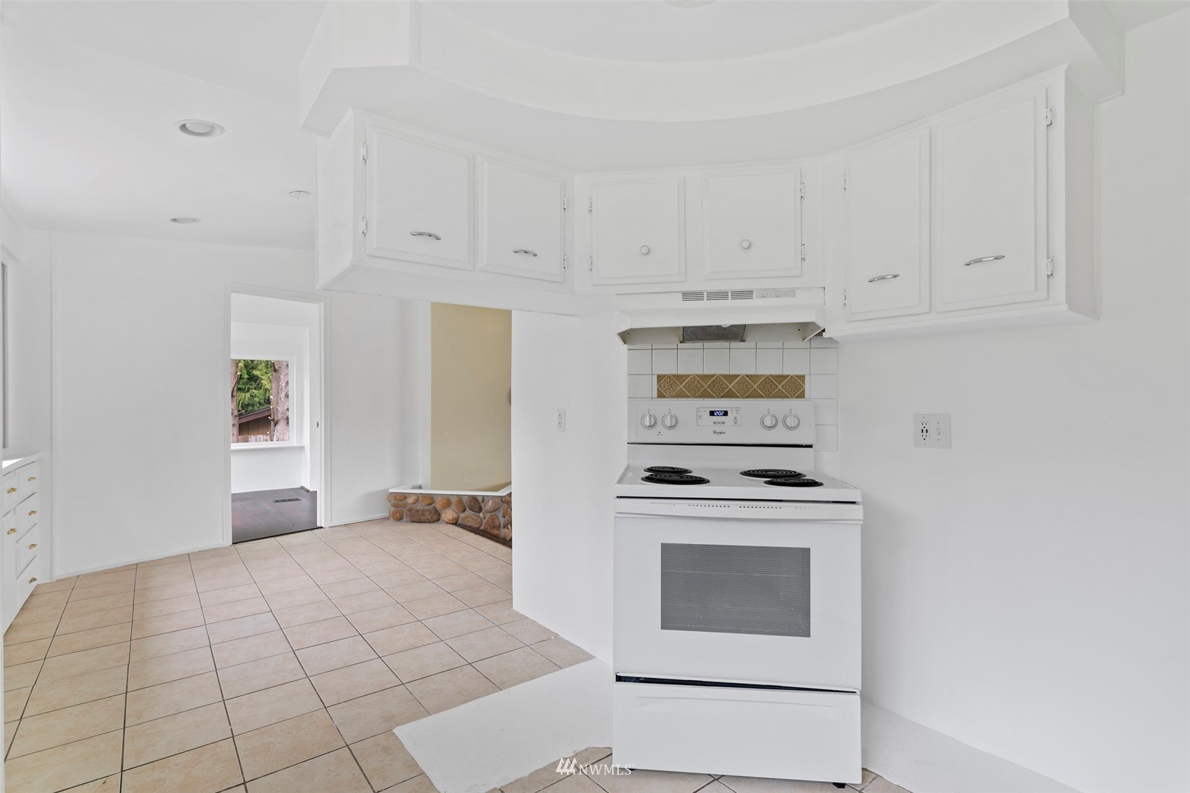 11515 162nd Avenue Southeast Renton, WA 98059 - Photo 14 of 25