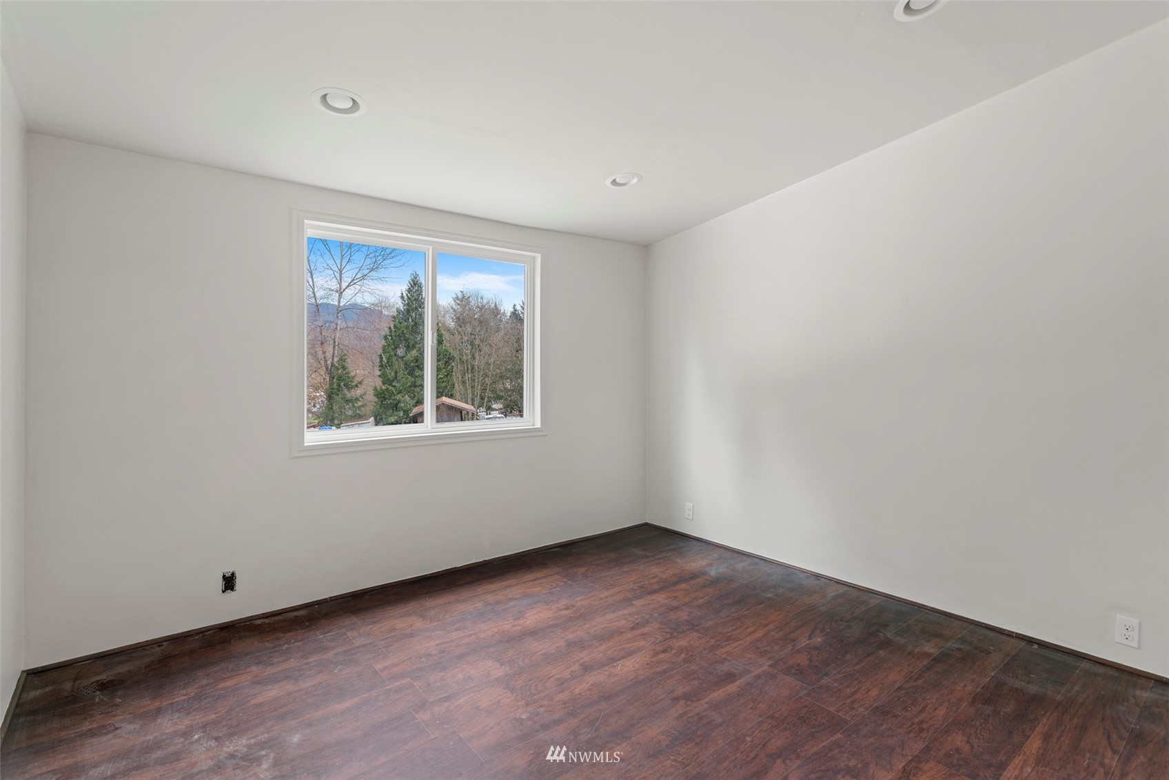 11515 162nd Avenue Southeast Renton, WA 98059 - Photo 15 of 25