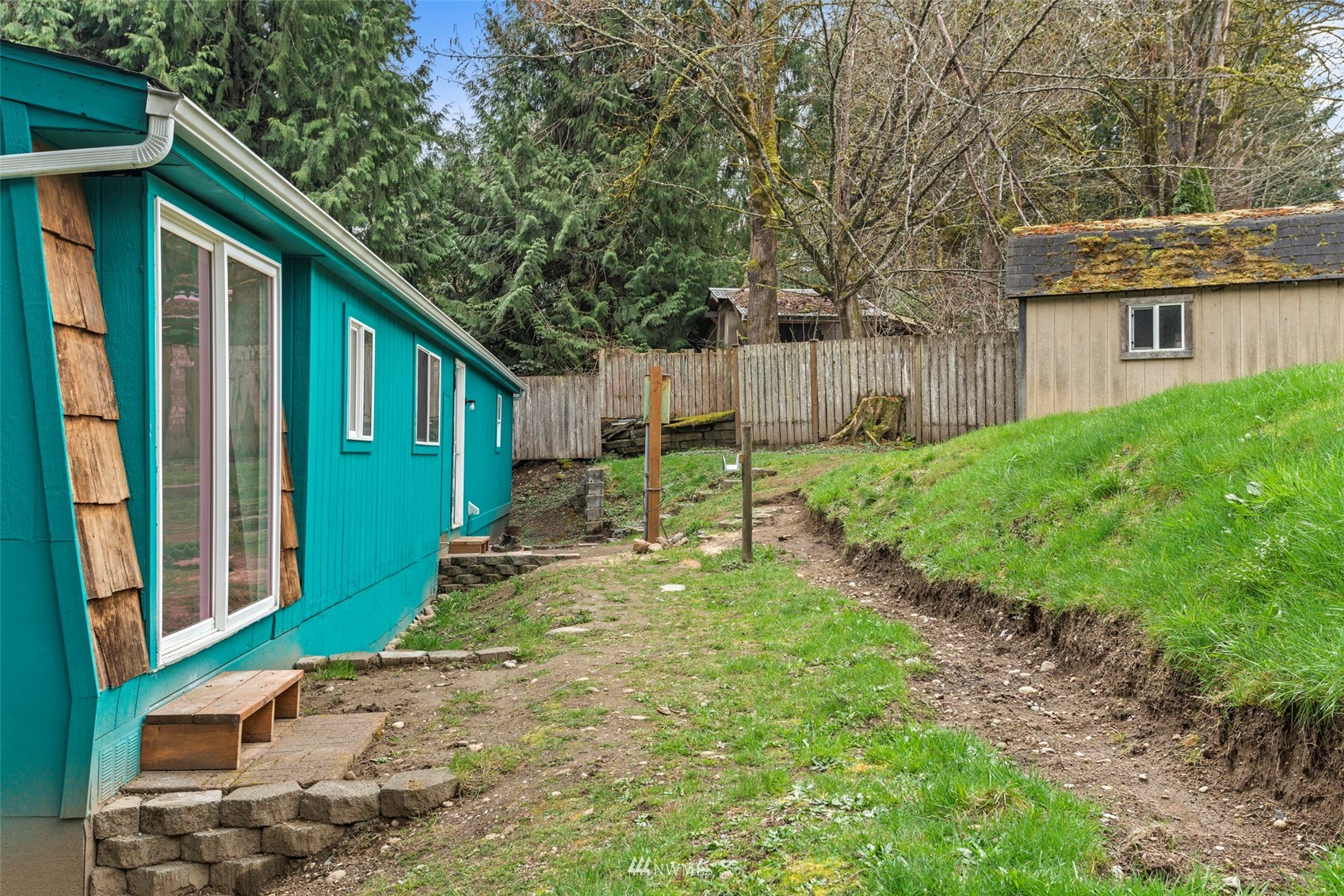 11515 162nd Avenue Southeast Renton, WA 98059 - Photo 5 of 25