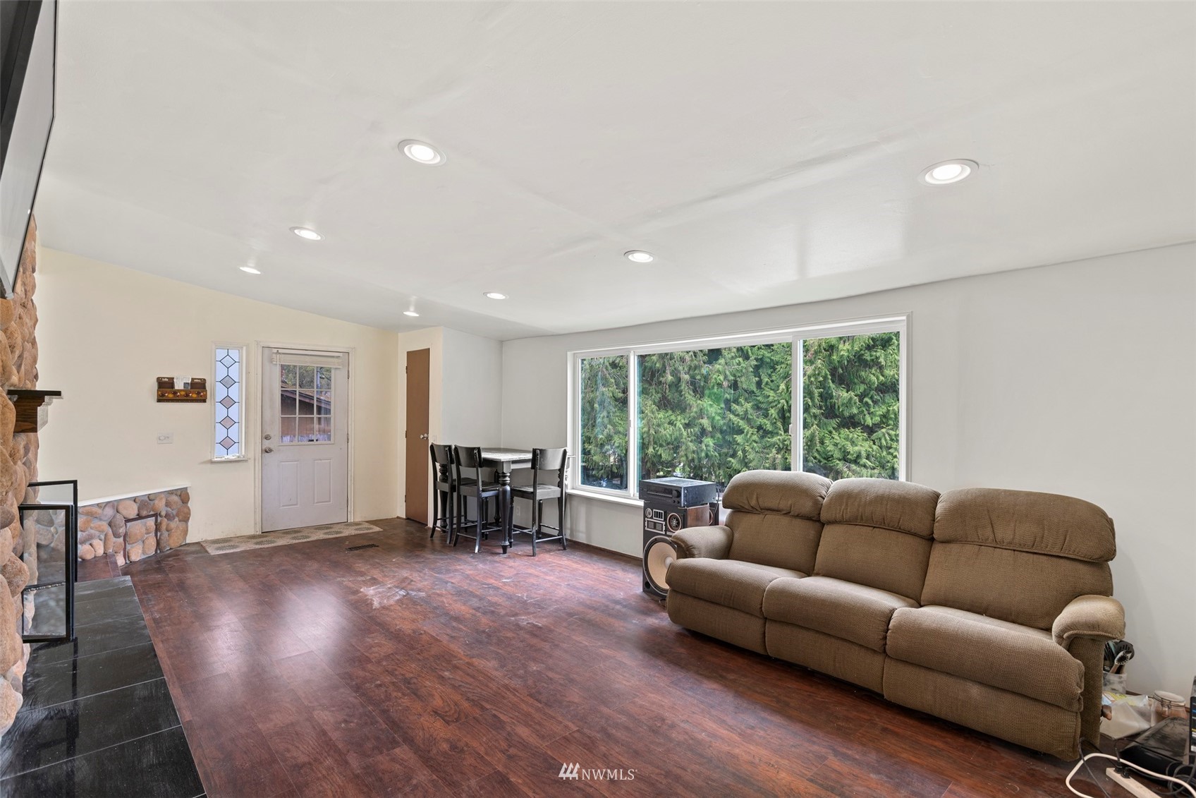 11515 162nd Avenue Southeast Renton, WA 98059 - Photo 7 of 25