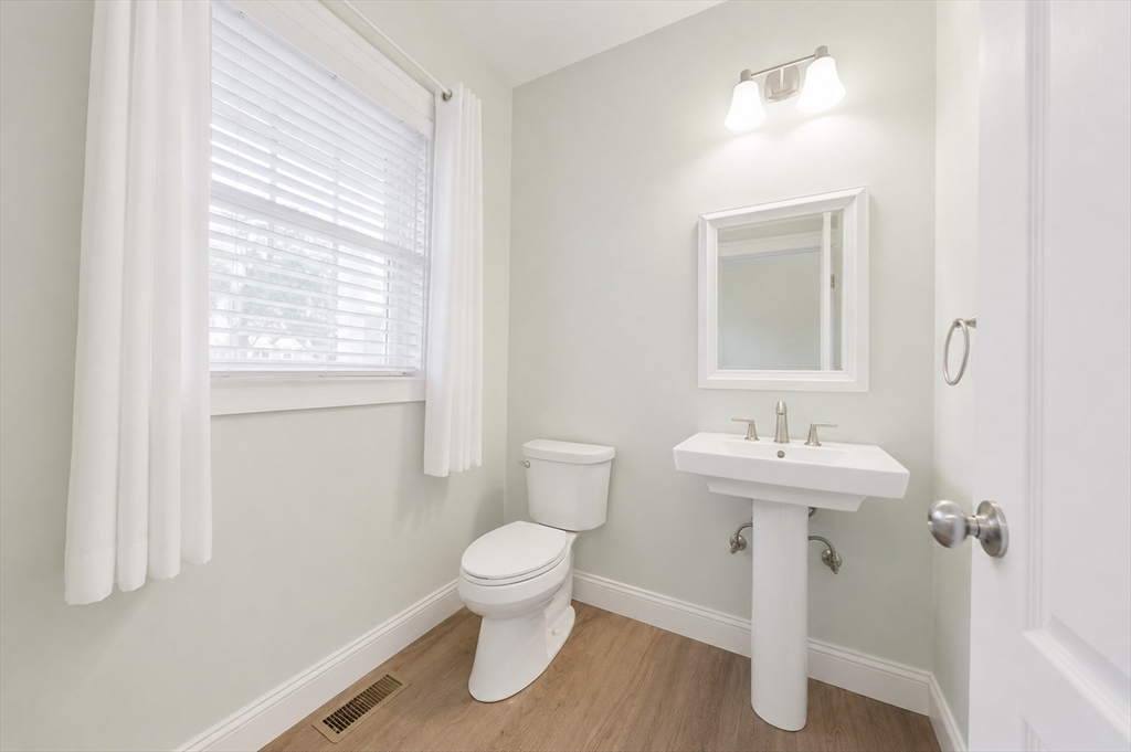 38 Cahoon Road, Unit 38 Wareham, MA 02532 - Photo 14 of 34