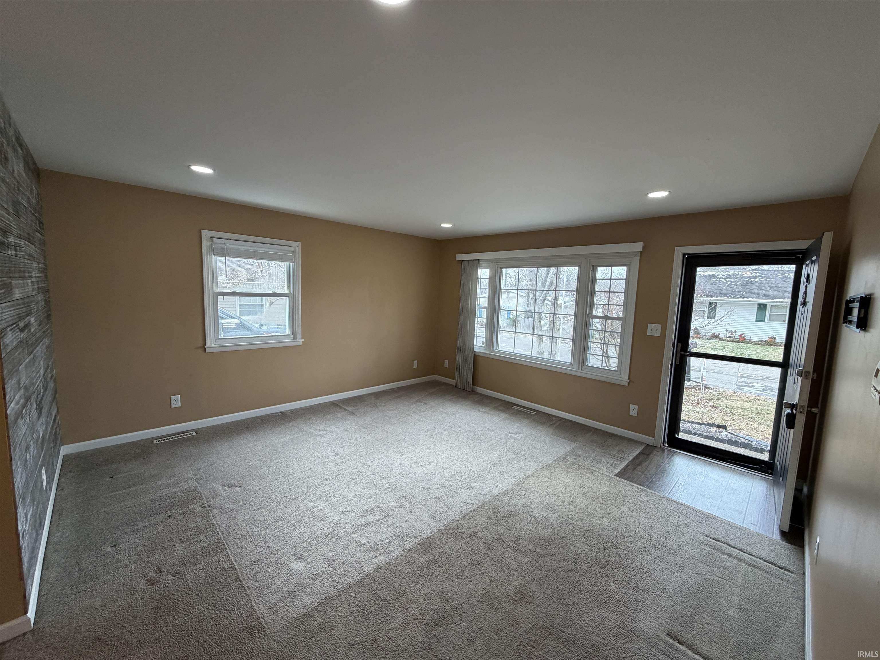 1812 Circle Drive Bedford, IN 47421 - Photo 12 of 34