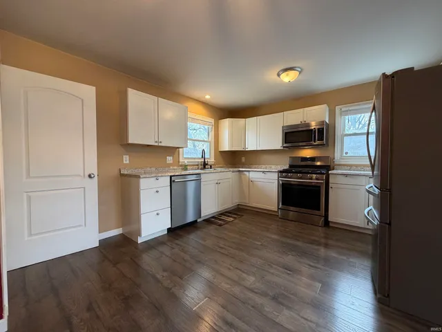 $259,900 | 1812 Circle Drive, Bedford, IN 47421