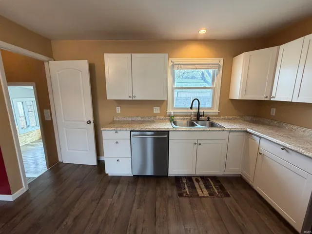 $259,900 | 1812 Circle Drive, Bedford, IN 47421