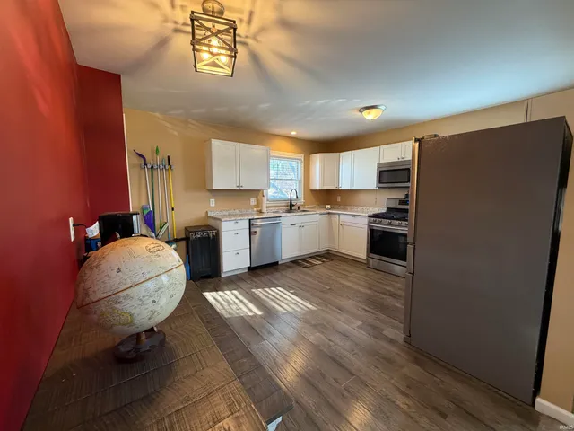 $269,900 | 1812 Circle Drive, Bedford, IN 47421