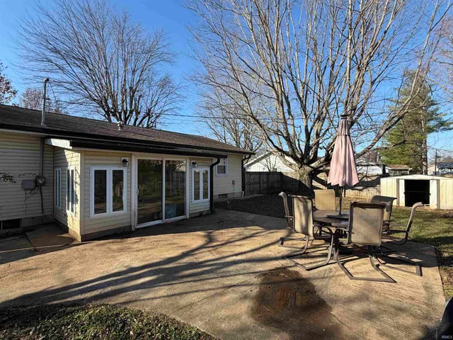 $269,900 | 1812 Circle Drive, Bedford, IN 47421