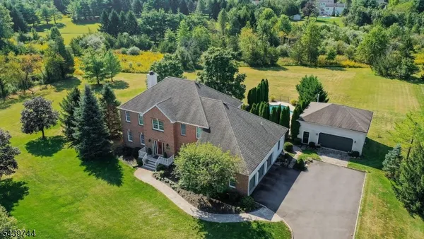 $1,300,000 | 195 Fairfield Lane, Hillsborough, NJ 08844