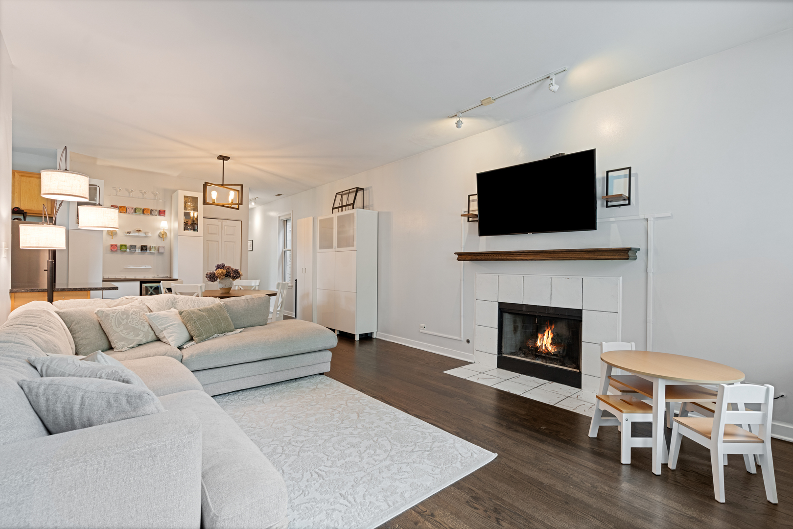 1301 West Fillmore Street, Unit B Chicago, IL 60607 - Photo 3 of 23