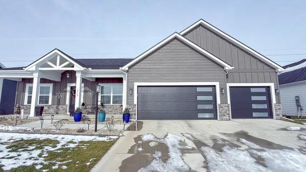 $498,000 | 1717 South Stone Creek Boulevard, Urbana, IL 61802