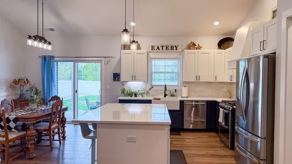 $489,000 | 1717 South Stone Creek Boulevard, Urbana, IL 61802