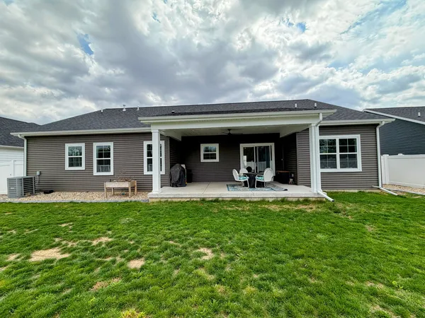 $489,000 | 1717 South Stone Creek Boulevard, Urbana, IL 61802