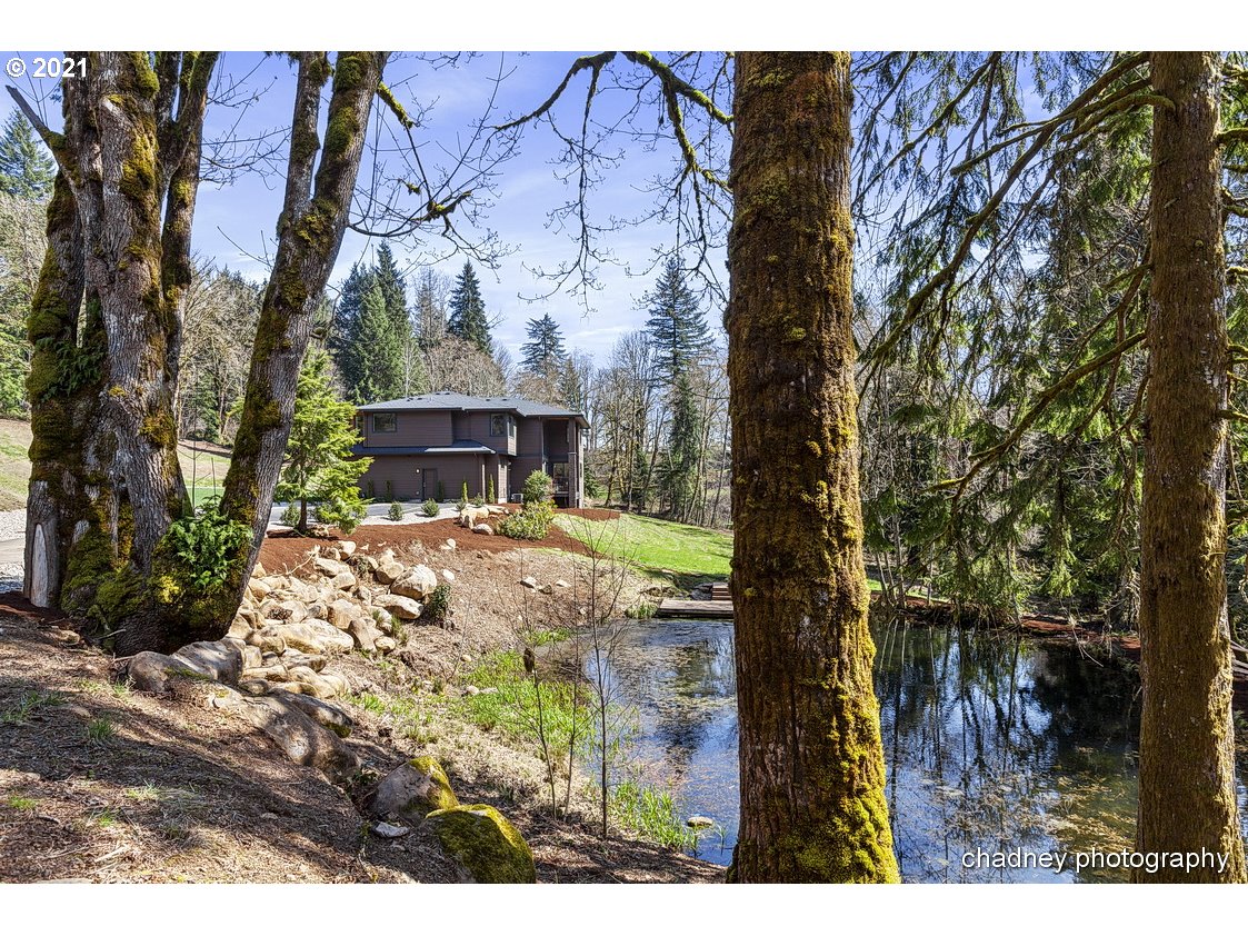 8221 Southeast Groce Road Corbett, OR 97019 - Photo 2 of 32