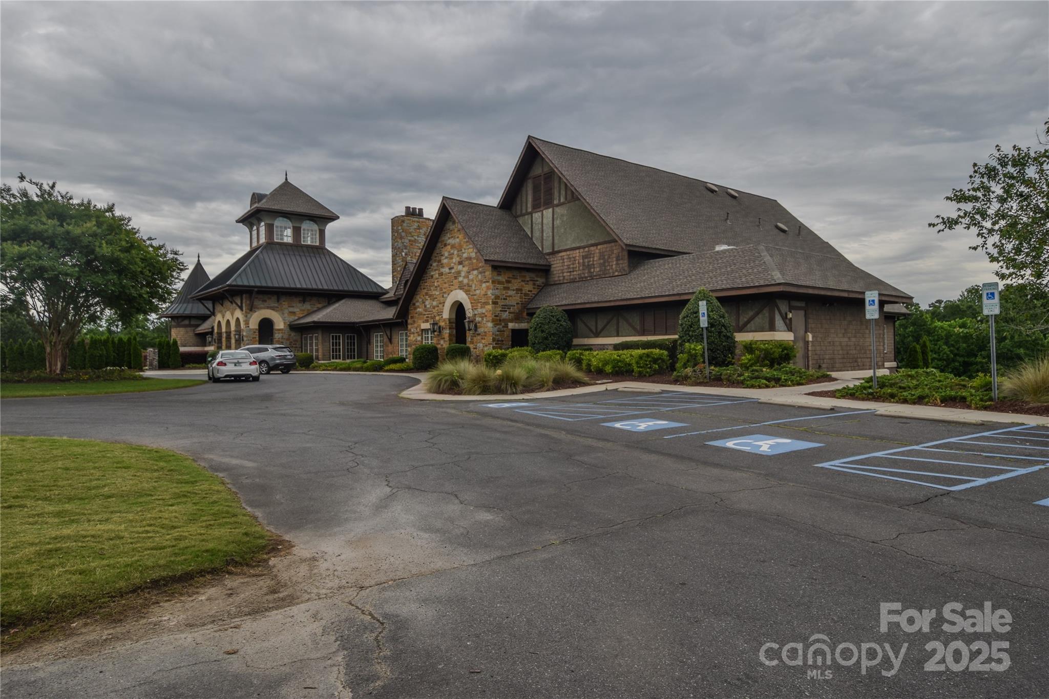 15216 Shallow Ridge Road Charlotte, NC 28278 - Photo 41 of 46 Gallery Image 41