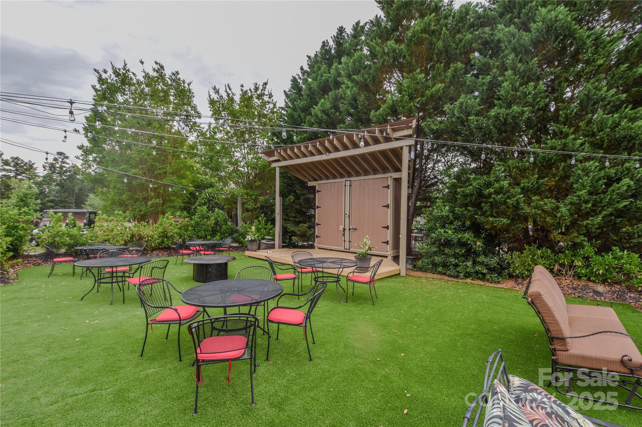 15216 Shallow Ridge Road Charlotte, NC 28278 - Photo 45 of 46 Gallery Image 45