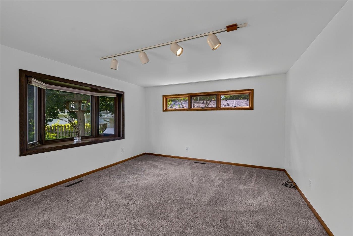 33 Belmont Road Madison, WI 53714 - Photo 16 of 40