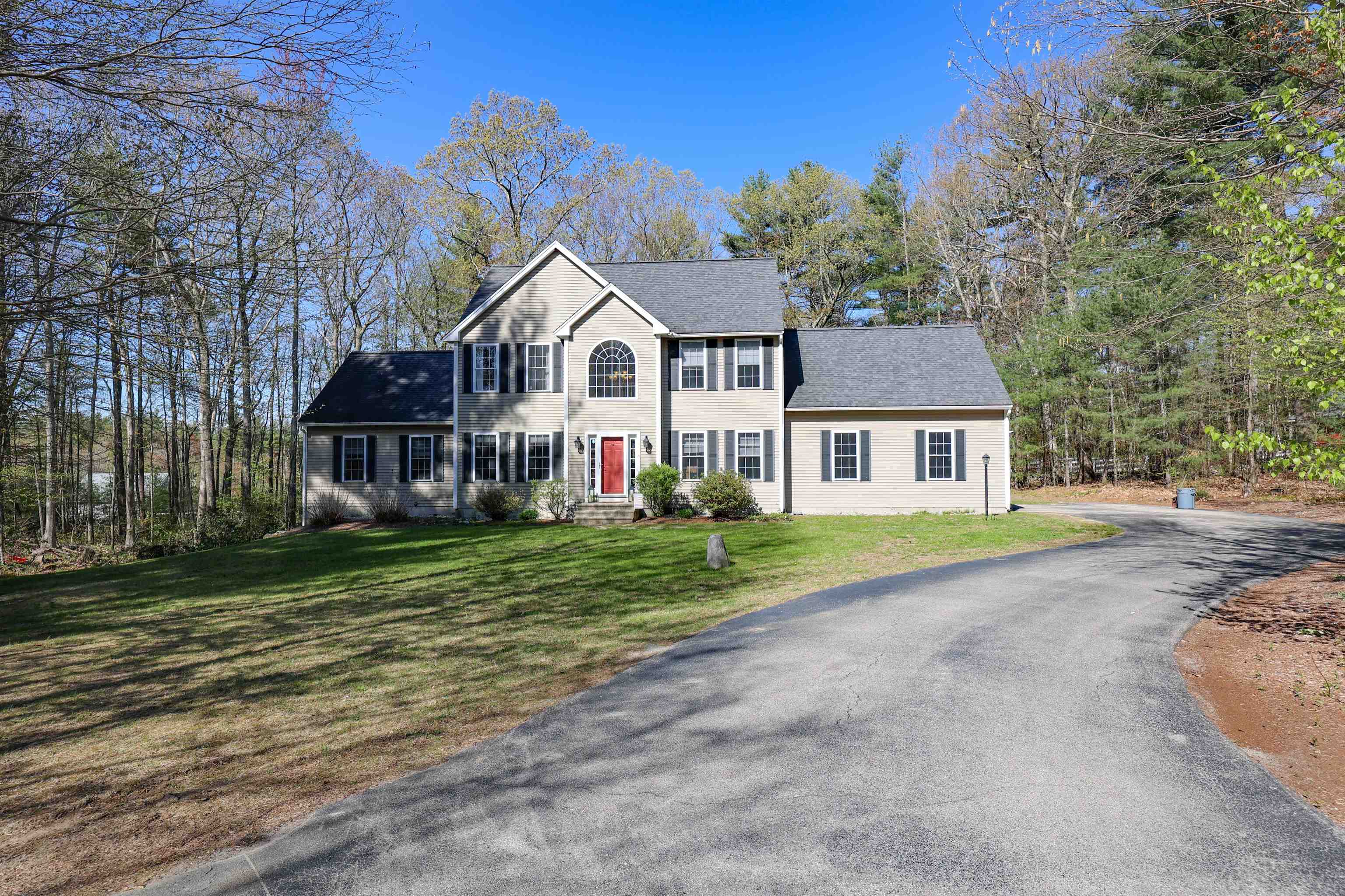 15 Gilson Road Brookline, NH 03033 - Photo 1 of 33