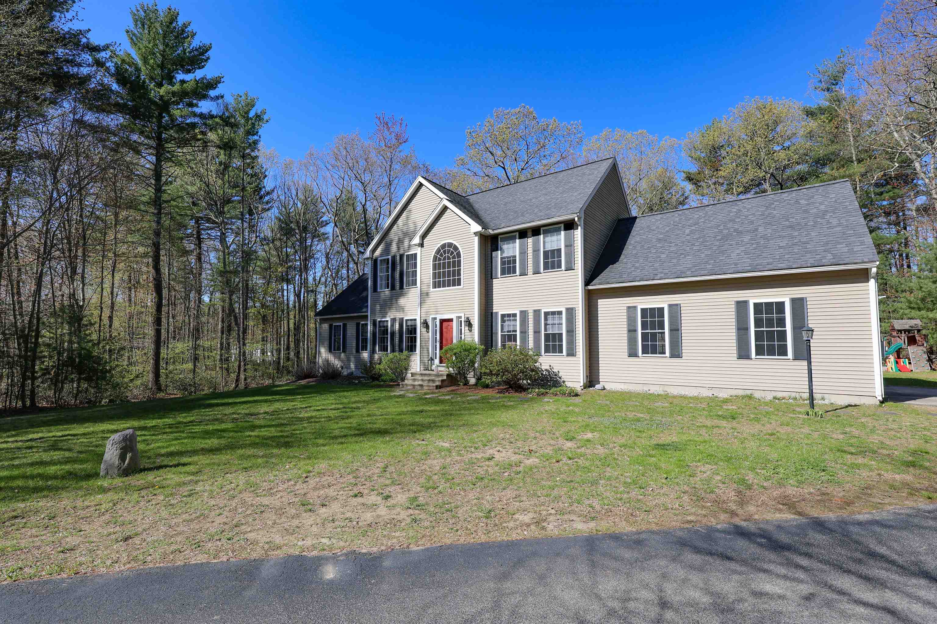 15 Gilson Road Brookline, NH 03033 - Photo 3 of 33