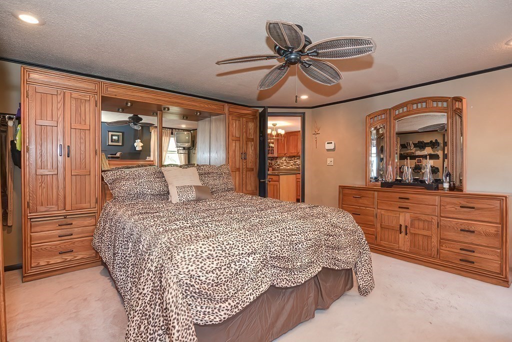 671 Regan Road Somerset, MA 02726 - Photo 12 of 34 Gallery Image 12