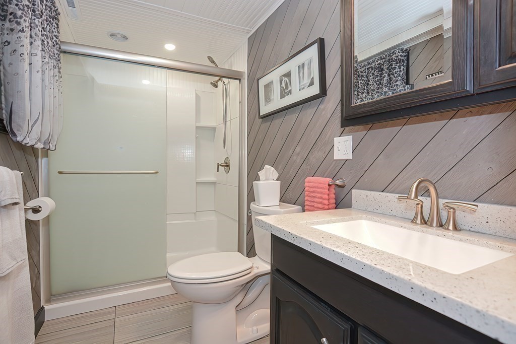 671 Regan Road Somerset, MA 02726 - Photo 14 of 34 Gallery Image 14