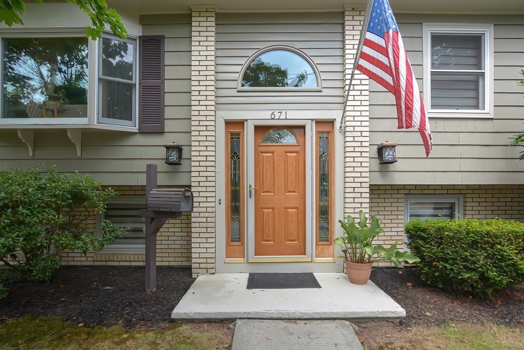 671 Regan Road Somerset, MA 02726 - Photo 2 of 34 Gallery Image 2