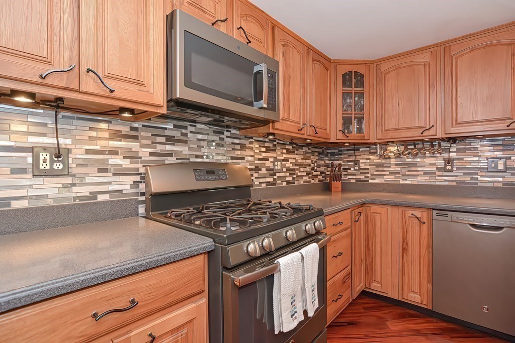 671 Regan Road Somerset, MA 02726 - Photo 8 of 34 Gallery Image 8