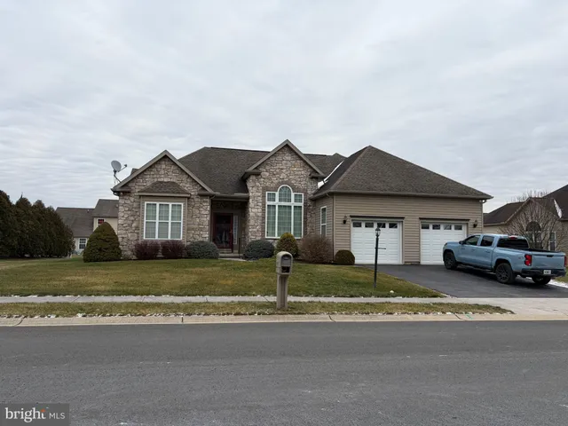 $475,000 | 153 Laura Lane, Gettysburg, PA 17325