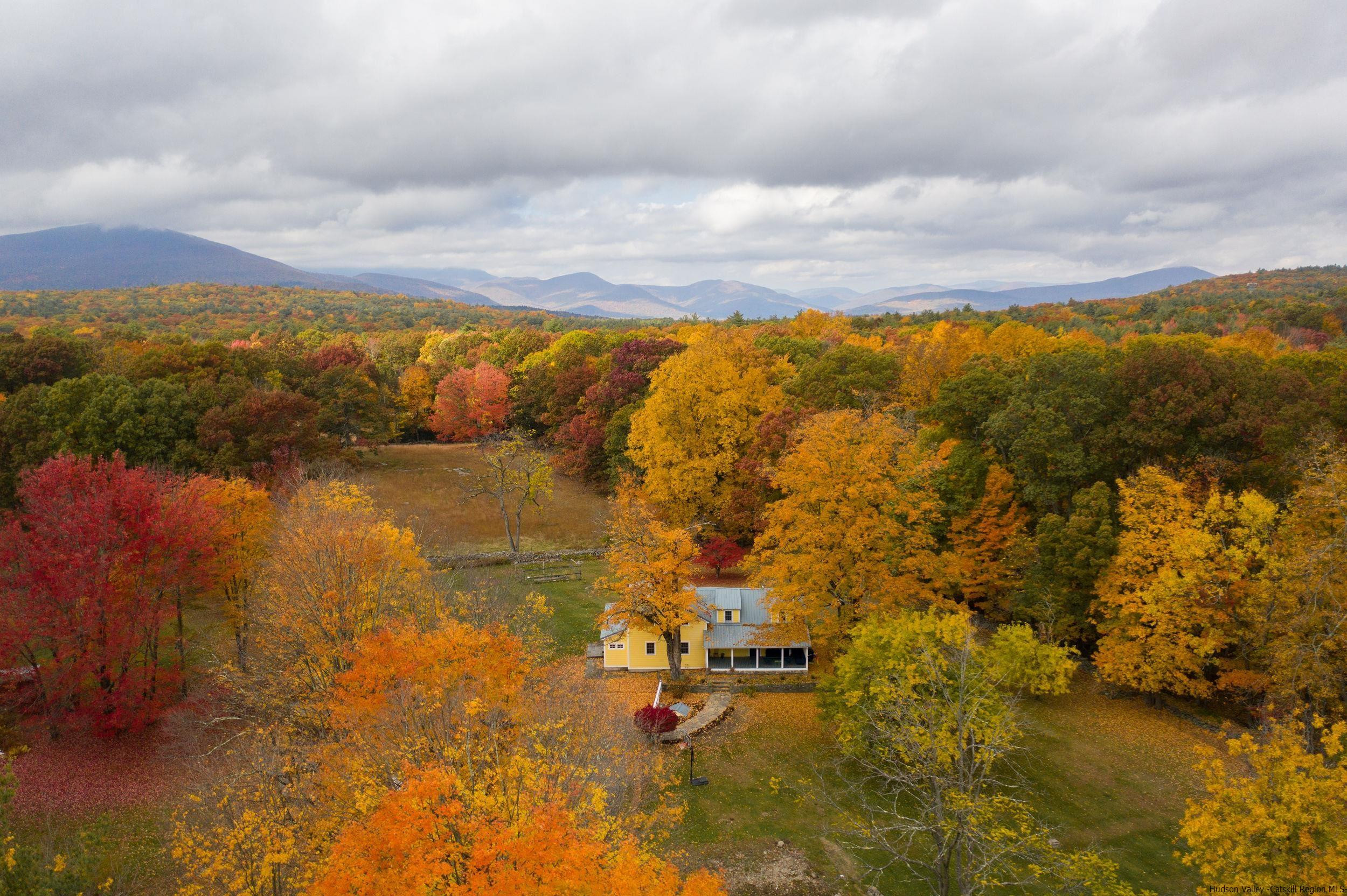 30 Old Farm Road Stone Ridge, NY 12484 - Photo 2 of 30 a view of an ocean