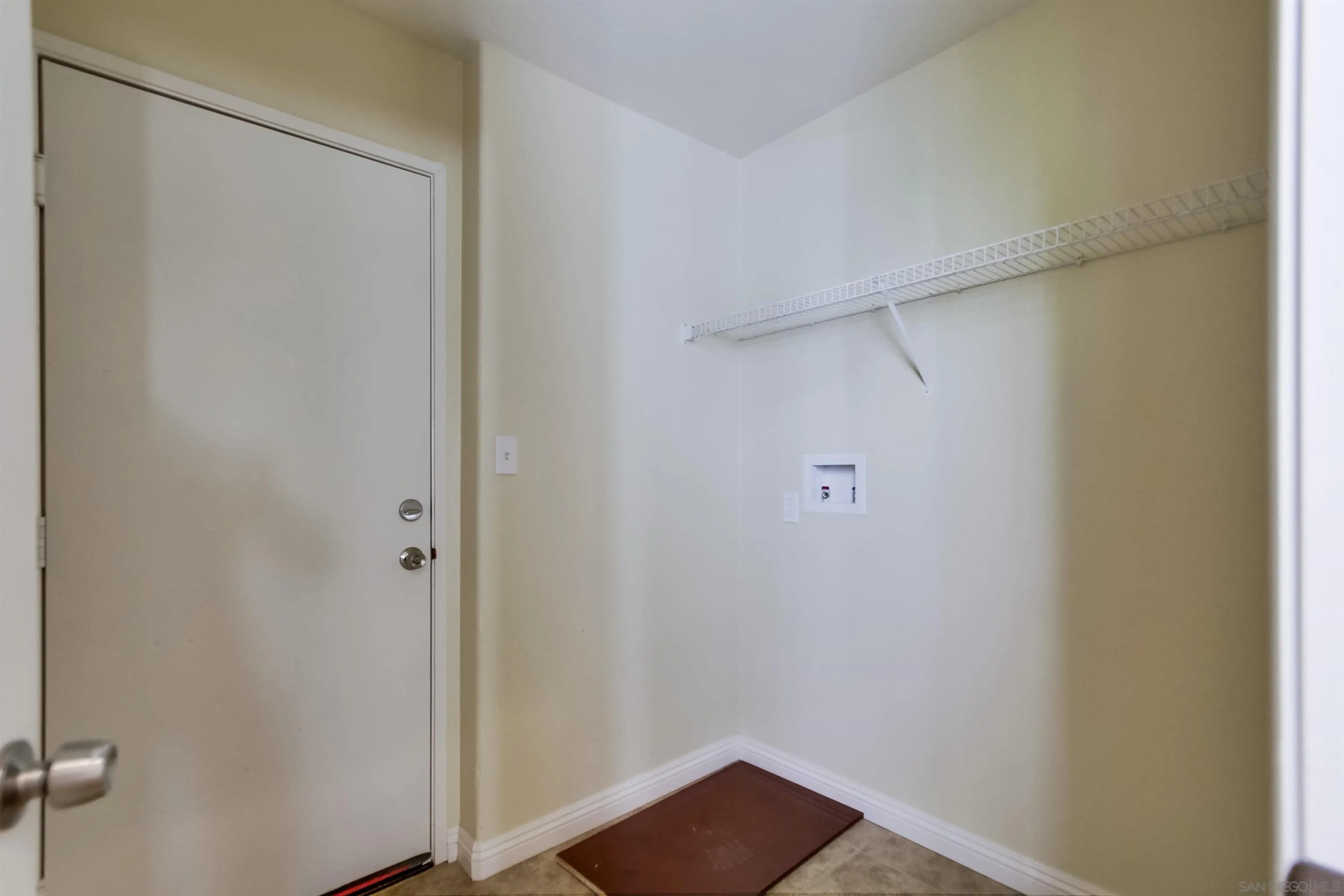 1201 Trapani Cove, Unit 4 Chula Vista, CA 91915 - Photo 20 of 37 a view of small space